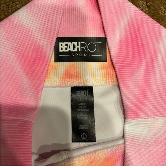 Beach Riot Biker Shorts - Picture 2 of 2